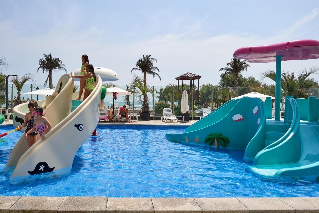 Cristalex Studio Aparthotel Pool & Spa Mamaia Nord ナボダリ エクステリア 写真